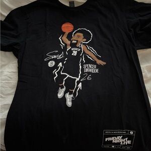 NWOT Black Brooklyn Nets Graphic T-Shirt